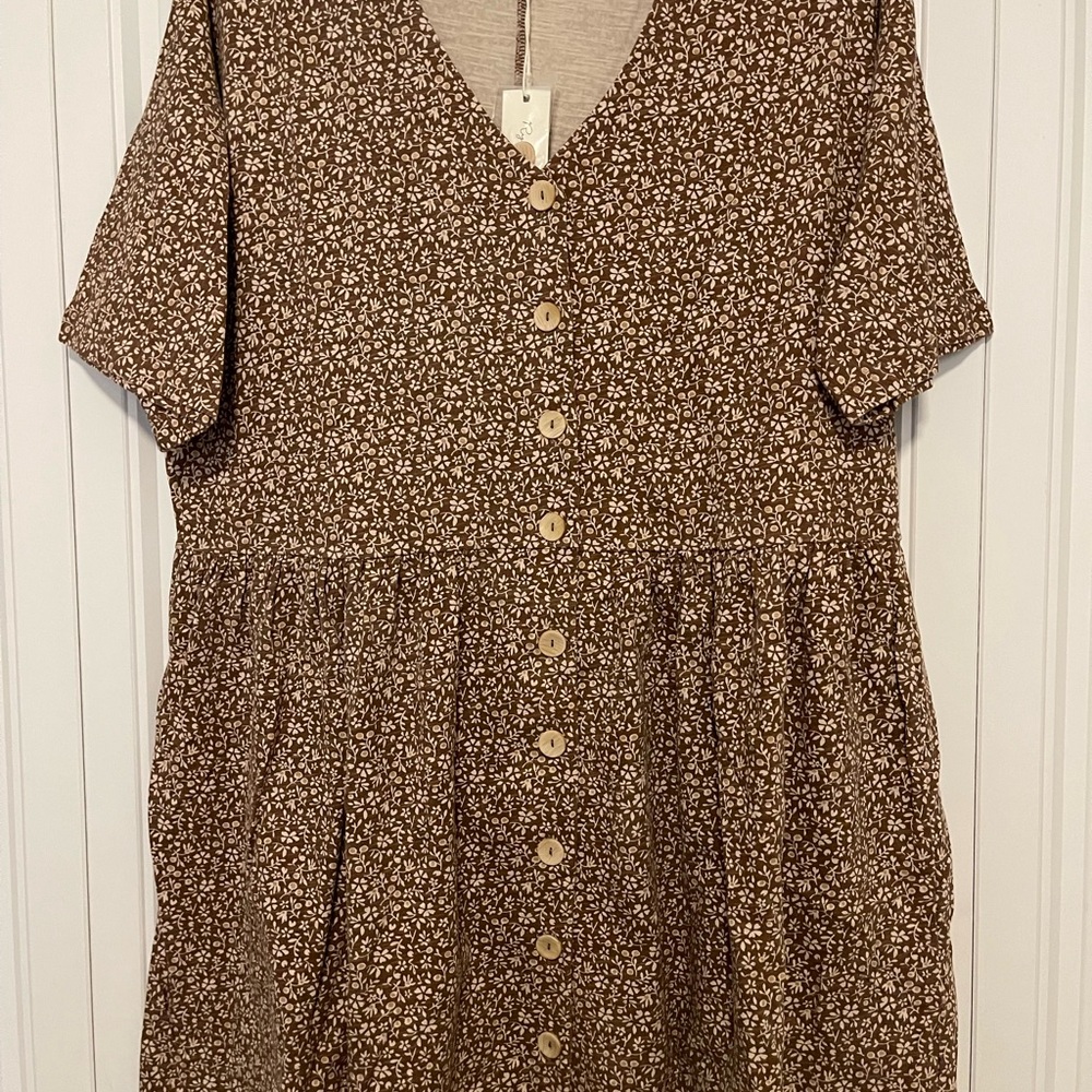 Rylee + Cru Button Jersey mini dress in chocolate floral. Size L